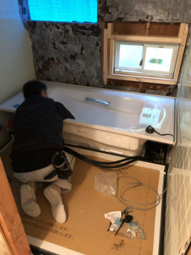 浴室改修工事施工中